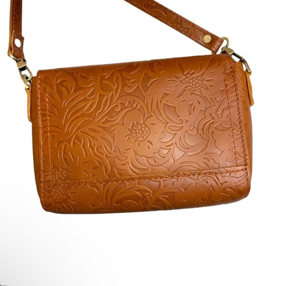 Portland leather metro mini embossed leathe crossbody bag embossed brown leather - Picture 5 of 10